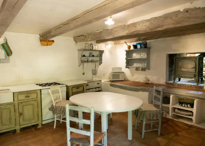 Bergerie Piscine Privee, Jacuzzi Dom wakacyjny